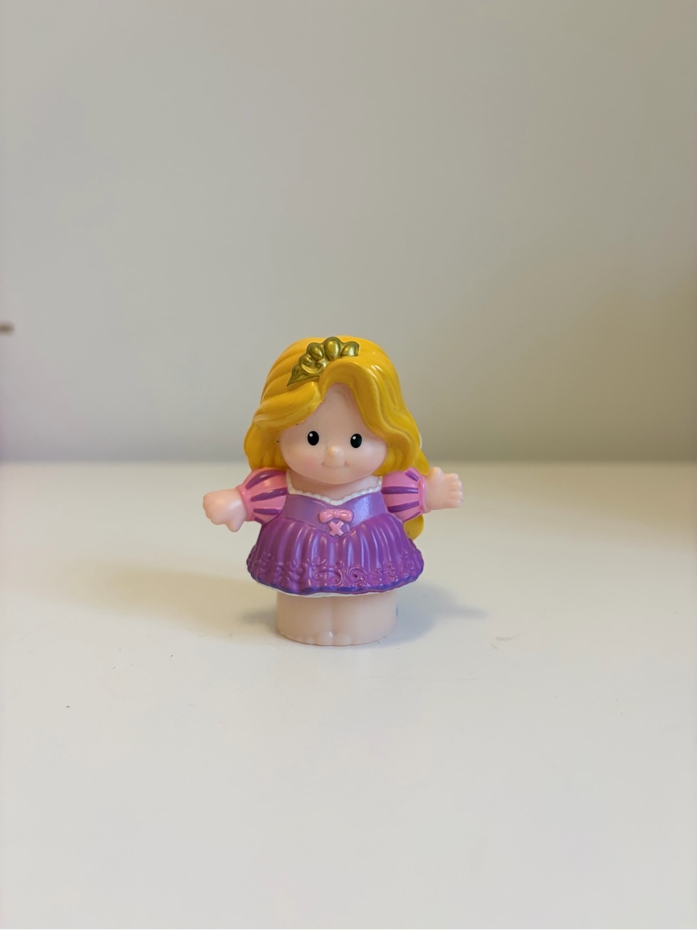 Fisher Price Little People Rapunzel Princess Talker with Colourful Flowers